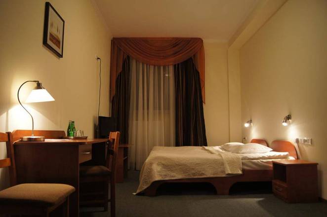 Hit Hotel, Warsaw