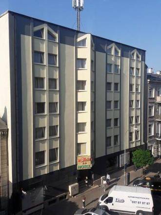 Hit Hotel, Warsaw