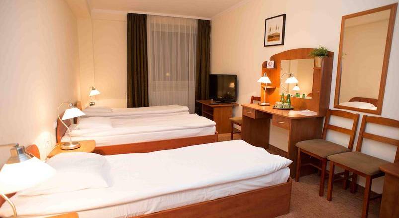 Hit Hotel, Warsaw
