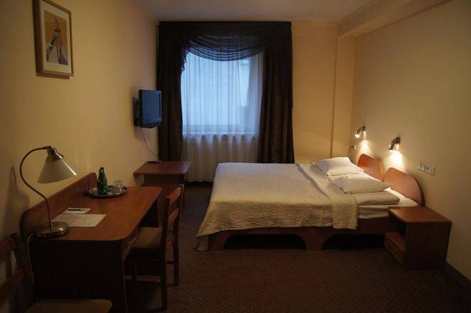 Hit Hotel, Warsaw