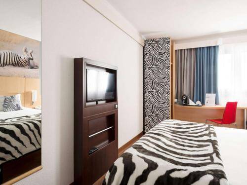 Ibis Warszawa Centrum, Warsaw