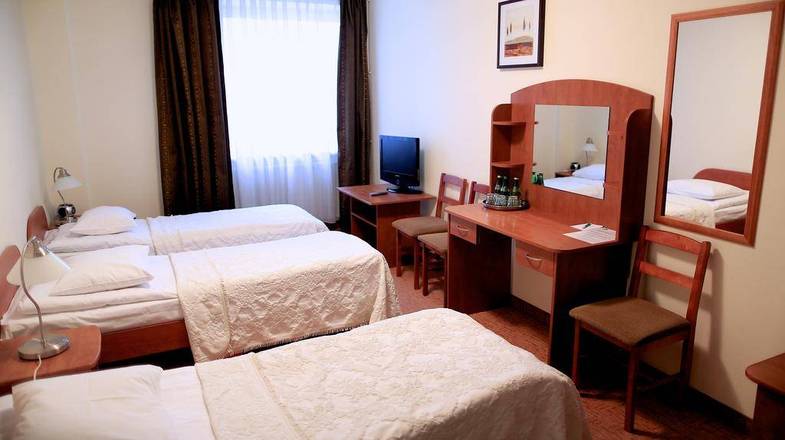 Hit Hotel, Warsaw
