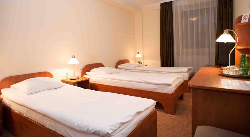 Hit Hotel, Warsaw